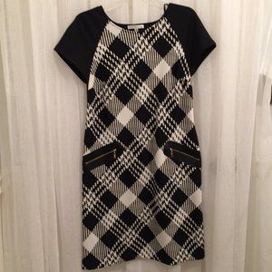 60s inspired black & white dress "Groovy, Baby!"